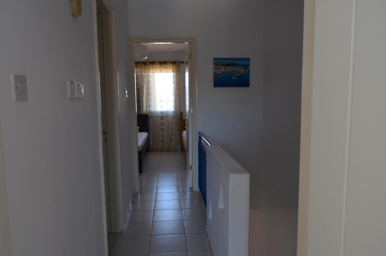 Sanders Apartment *